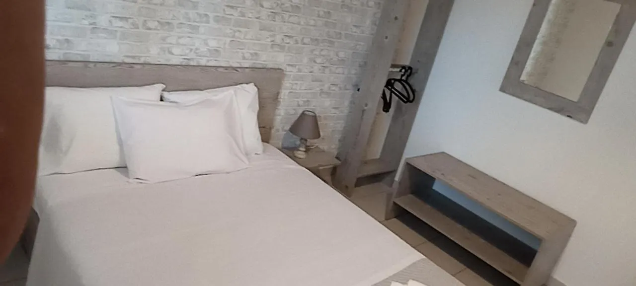 Poseidon Room'S Vourvourou Case de vacanță